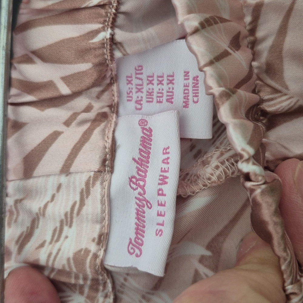 2 Pc Tommy Bahama Sleep Set - Picture 3 of 4